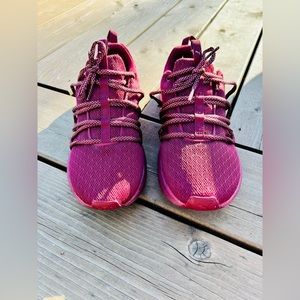 ✨Sold✨PUMA Prowl Women's Shoes; Size 8